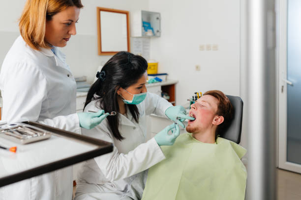 Best Dentist for Tooth Abscess  in Halesite, NY